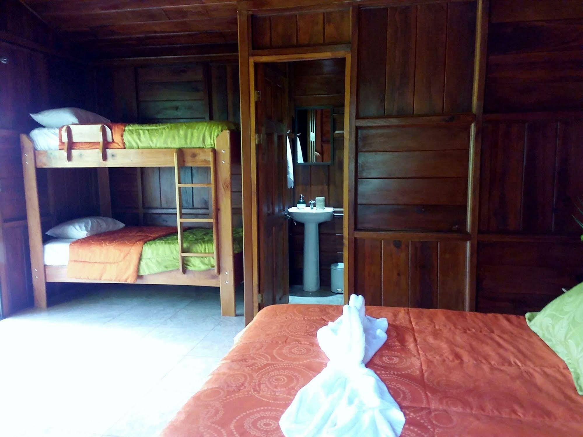 Rancho De Lelo Ecolodge Monteverde Bagian luar foto