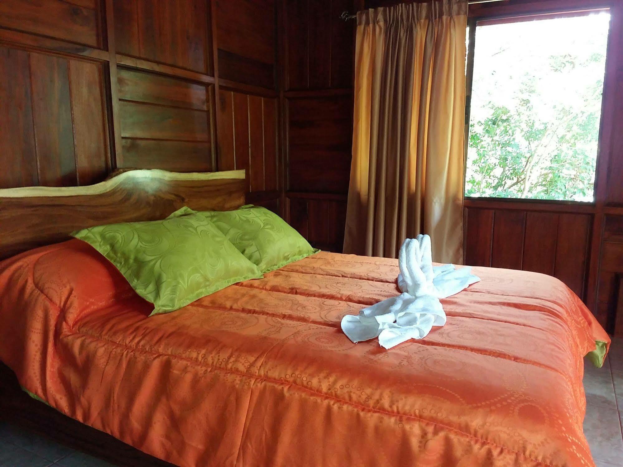Rancho De Lelo Ecolodge Monteverde Bagian luar foto