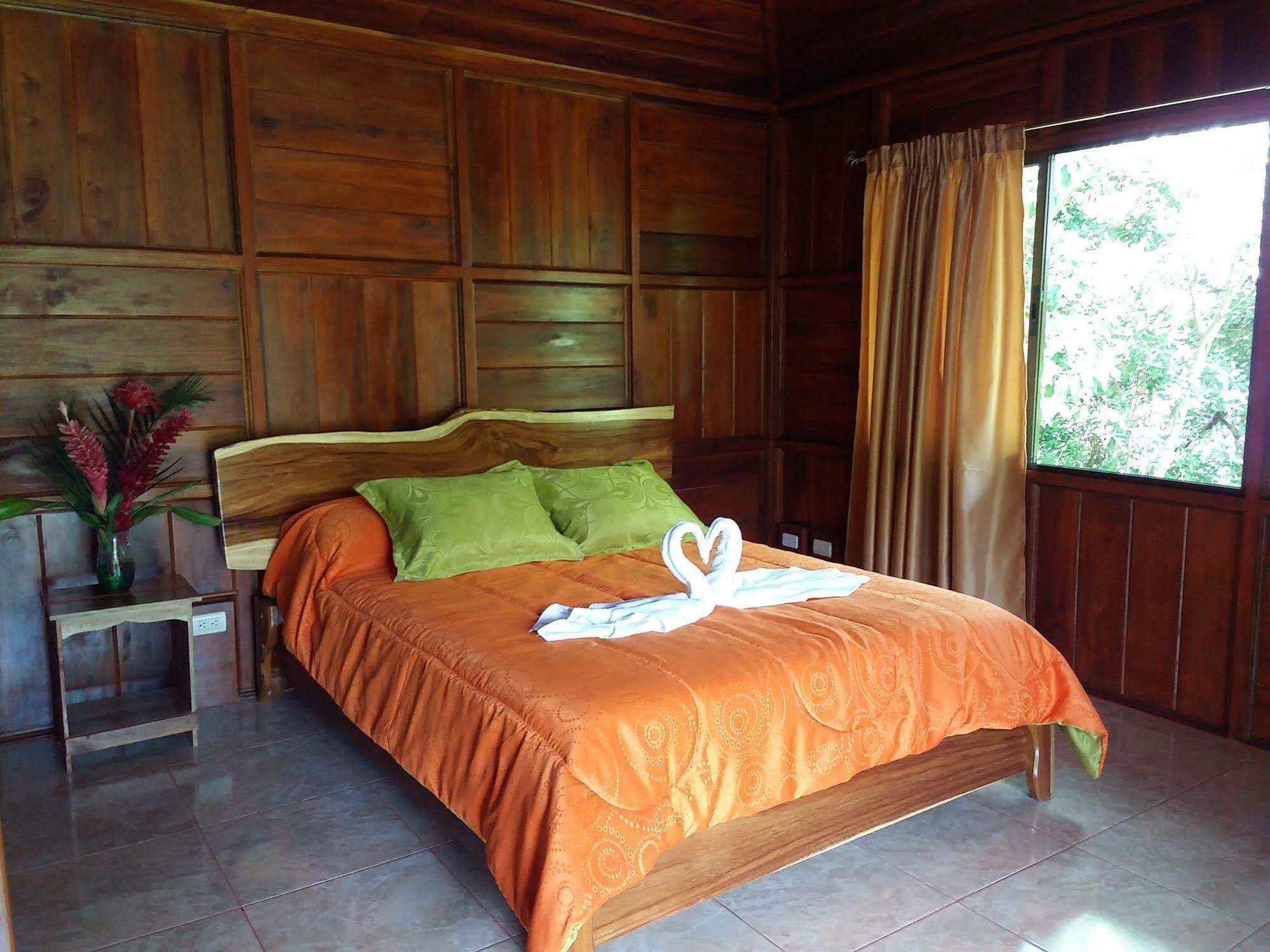 Rancho De Lelo Ecolodge Monteverde Bagian luar foto