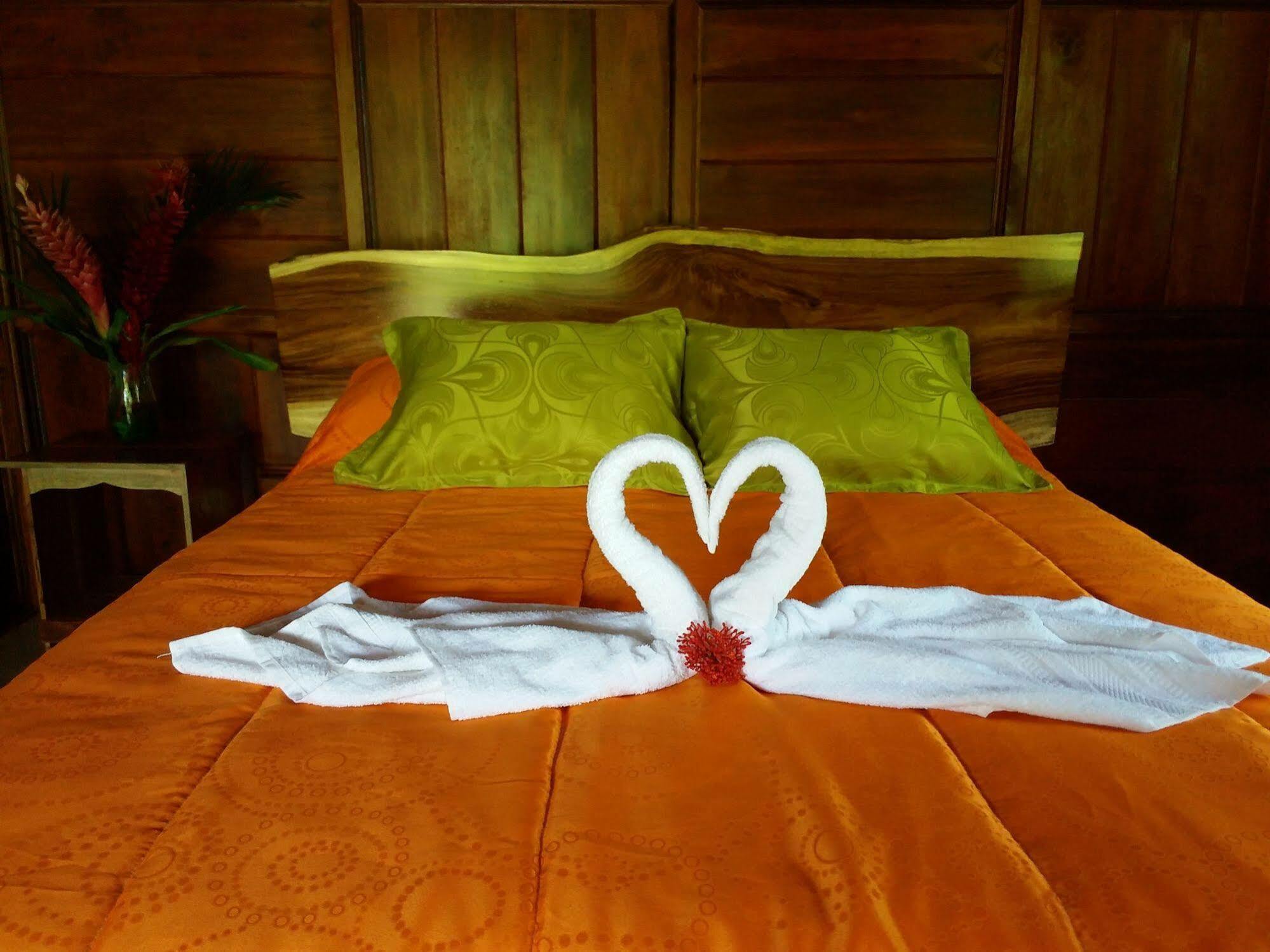 Rancho De Lelo Ecolodge Monteverde Bagian luar foto