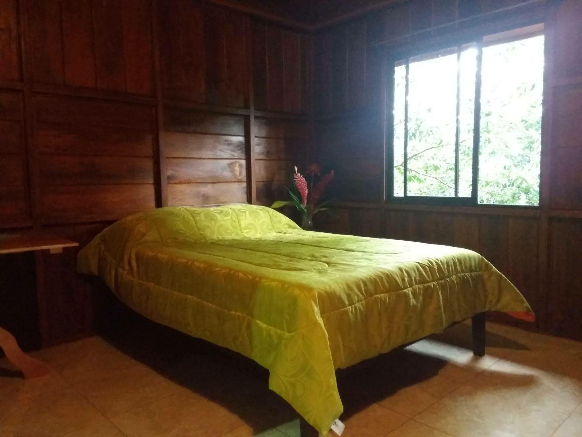 Rancho De Lelo Ecolodge Monteverde Bagian luar foto